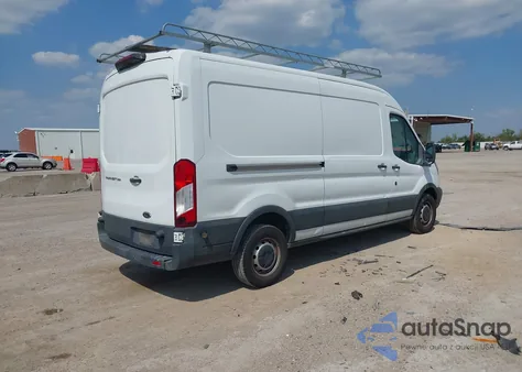 2018 Ford Transit-250 z USA, uszkodzony, nr VIN 1FTYR2CM2JKB24778
